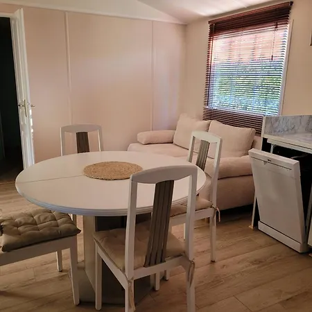 Mobil-home De Jean-michel Et Nicole Campsite