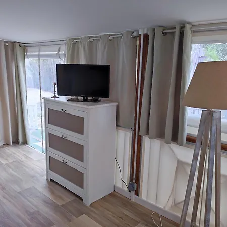 Mobil-home De Jean-michel Et Nicole Campsite